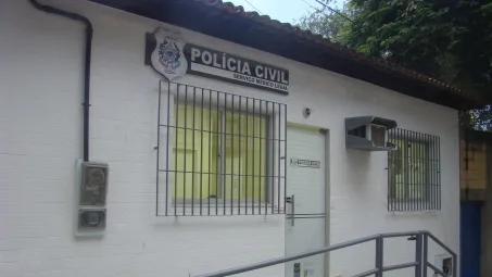 Homem é assassinado com vários tiros na porta de casa em Cachoeiro