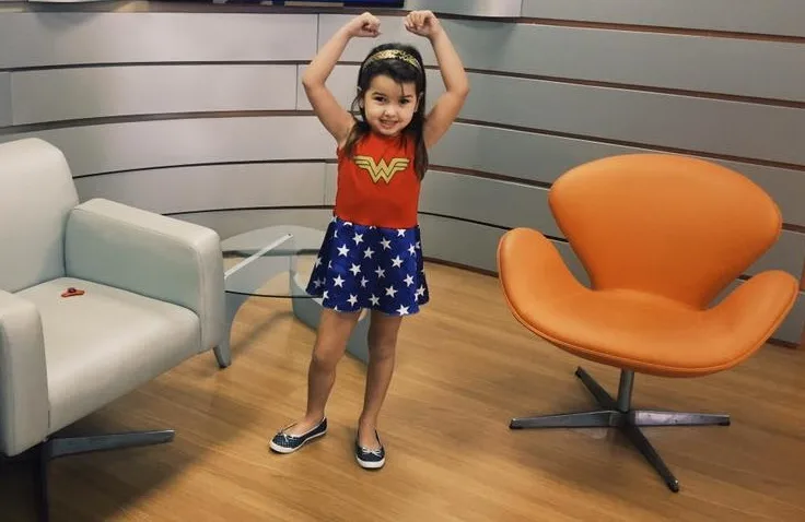 De menino ou menina? Youtuber mirim capixaba prova que brinquedo não tem gênero