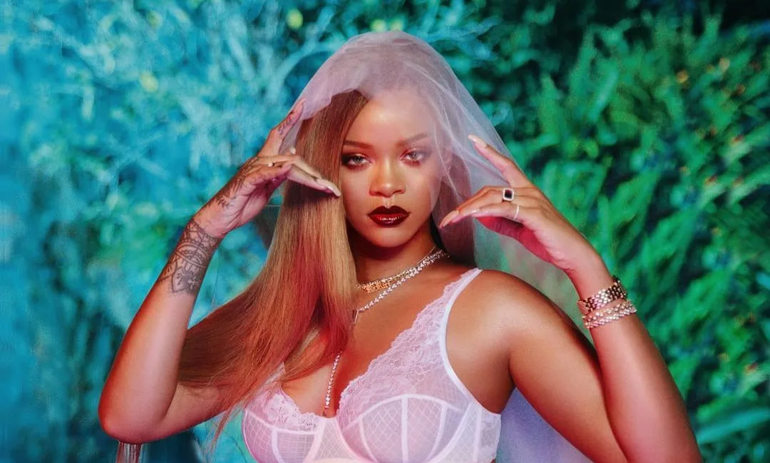 Rihanna ironiza Super Bowl após recusar realizar show do intervalo