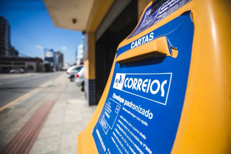 Funcionário dos Correios é preso suspeito de participação em assaltos na agência de Viana