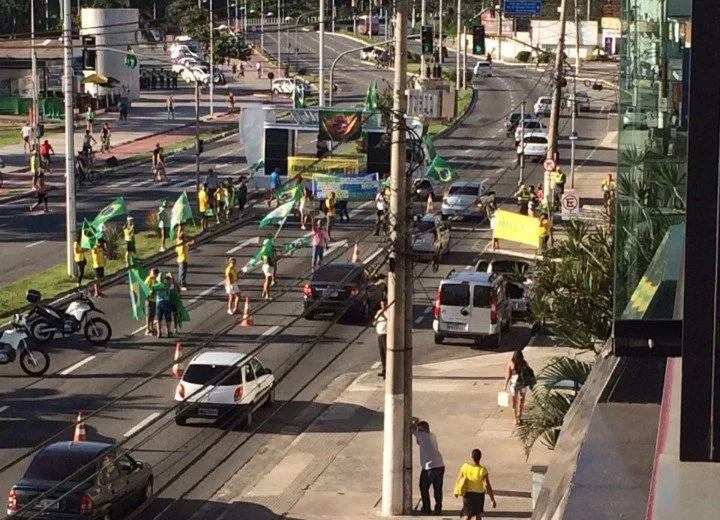 Protestos têm baixa adesão mas complicam o trânsito na Grande Vitória