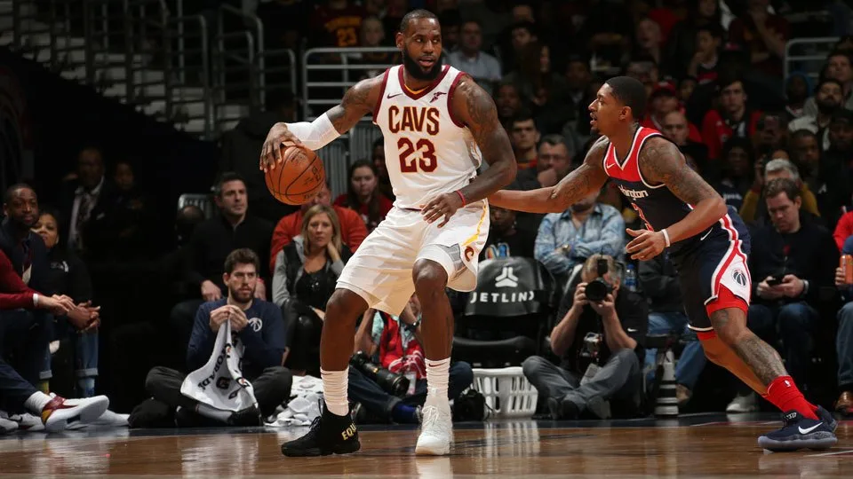 LeBron decide no fim, Cavaliers vence e abre 3 a 0 na série contra o Toronto