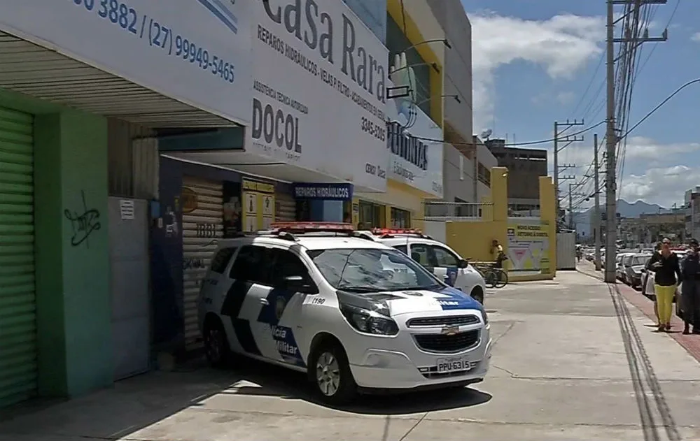 Saiba como foi o dia na Avenida Leitão da Silva, onde bandidos impuseram toque de recolher