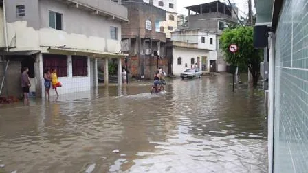 Investimentos em Vitória e Vila Velha não foram suficientes para evitar alagamentos