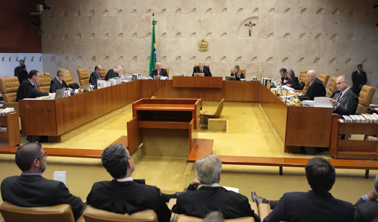 STF impõe derrota ao governo e nega suspender votação do impeachment