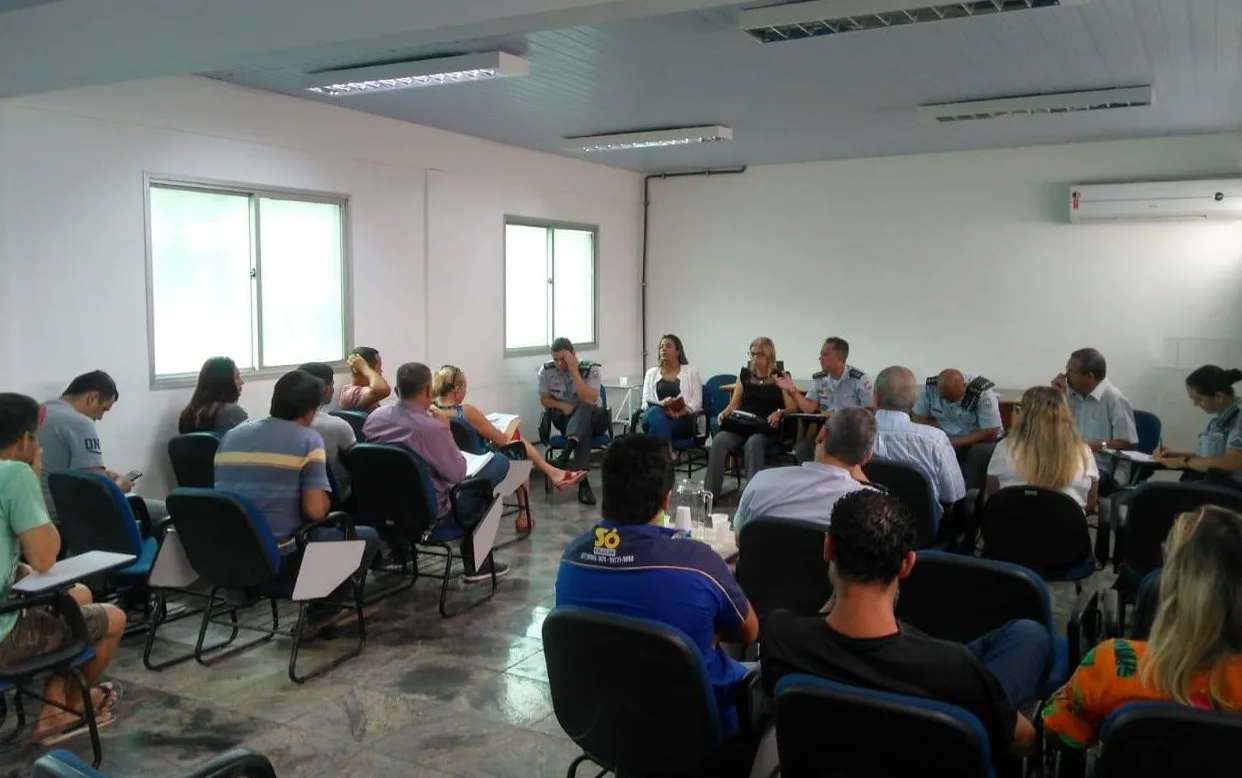 Reunião entre blocos de rua e PM definem medidas de segurança para o Carnaval em Guarapari