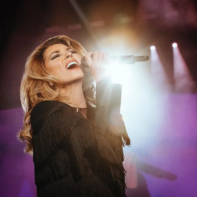 Shania Twain pede desculpas após declarar apoio a Donald Trump