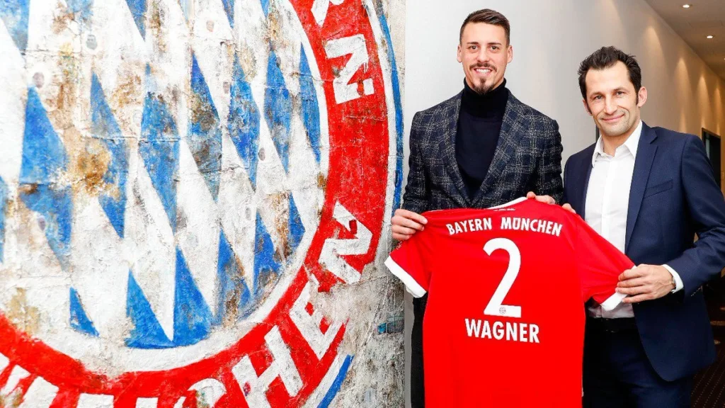 Bayern de Munique assina com atacante Sandro Wagner até 2020