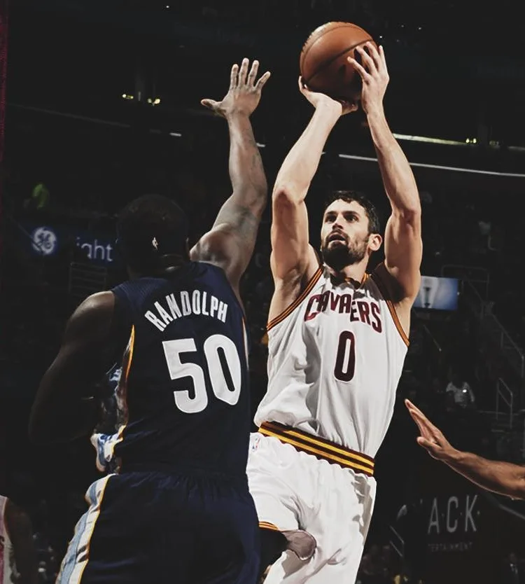 Cavaliers poupa astros e cai diante do Grizzlies; Toronto vence mais uma