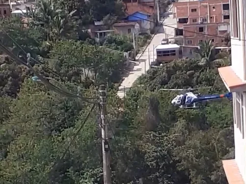 Troca de tiros deixa moradores de Nova Rosa da Penha assustados