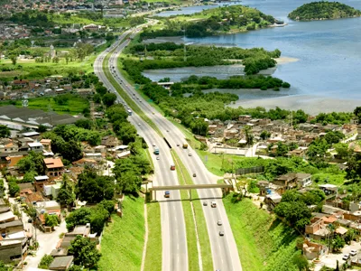 Acidente fecha rodovia que liga o Rio de Janeiro ao Espírito Santo