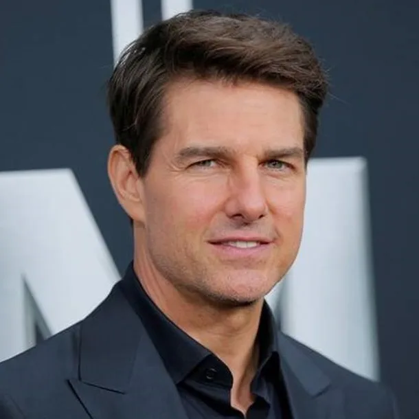 Tom Cruise manda presentes de aniversário para a filha Suri todo ano