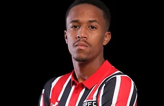 Ex-São Paulo, Militão é oficializado no Porto e diz: 'É um sonho jogar na Europa'