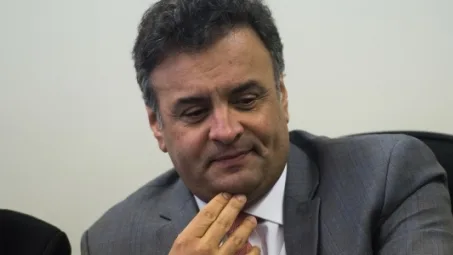 Aécio fechará escritório de representação política em BH, diz defesa ao STF