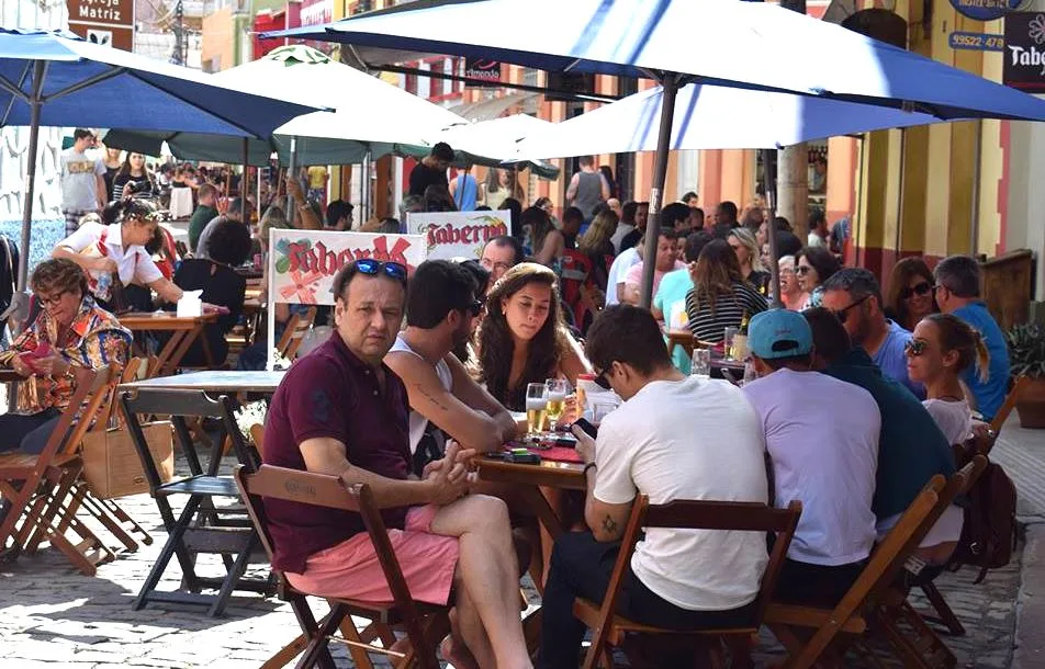 Gastronomia e cultura atraem turistas para o Festival Santa Teresa Gourmet durante o mês de abril