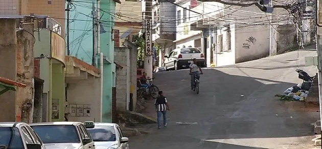 Escolas e comércio voltam a funcionar no Bairro da Penha e polícia confirma reforço