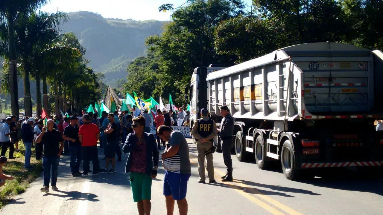 Protesto contra reforma da Previdência é encerrado em Venda Nova e continua em João Neiva