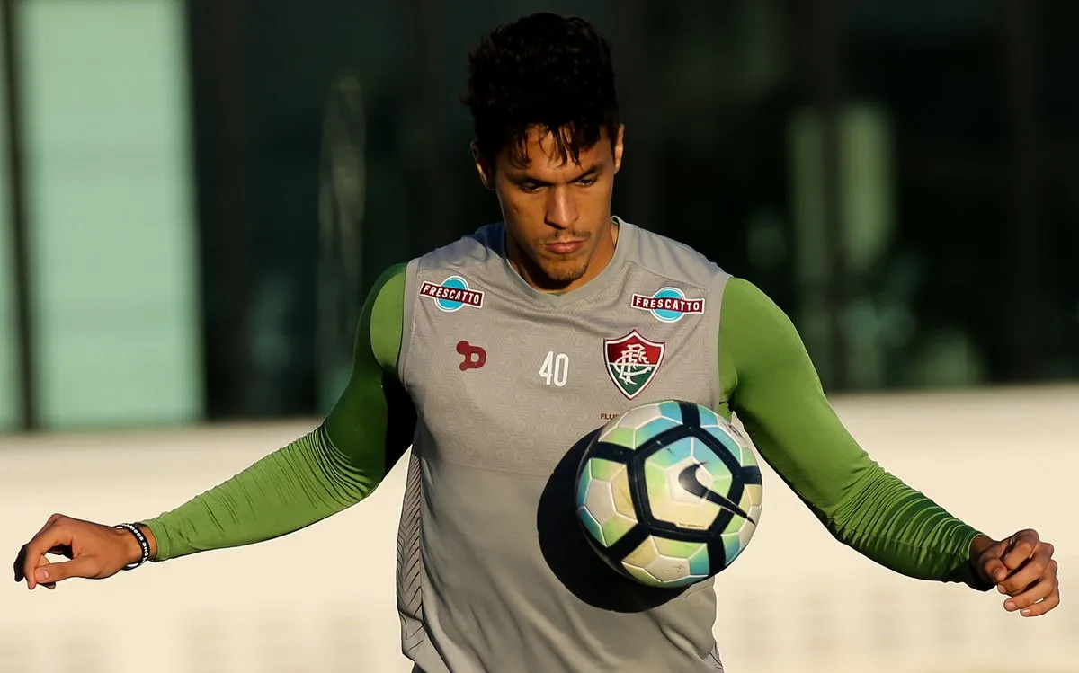 Fluminense e Botafogo duelam em clássico carioca pelo Brasileirão