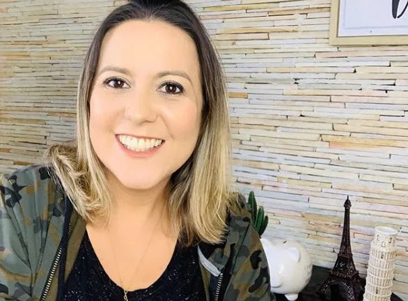 Educadora financeira Aline Soaper estreia live "Meu Dinheiro" nesta terça e dá dicas para evitar dívidas durante a pandemia