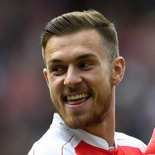 Ramsey marca golaço, Arsenal atropela CSKA e se aproxima da semi da Liga Europa