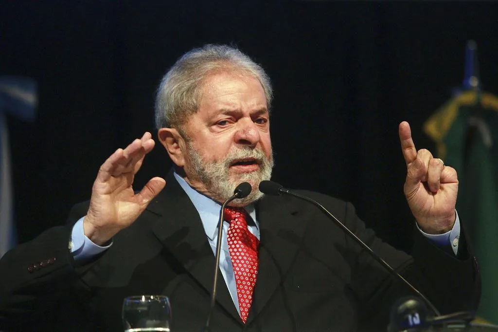 Delatores afirmam que amigo de Lula acertou propina de US$ 5 mi