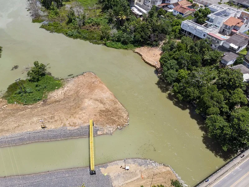 Barragem do Rio Pequeno, em Linhares, é totalmente retirada