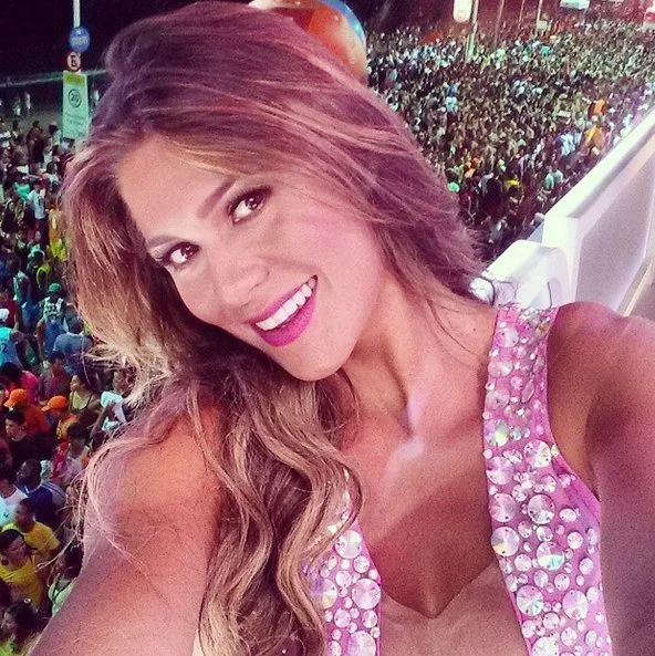 Lívia Andrade fala sobre fim do casamento