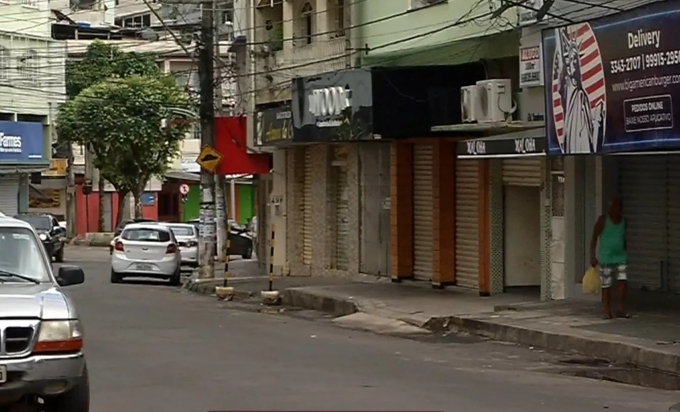 Jovem é baleado em uma das avenidas mais movimentadas de Cariacica