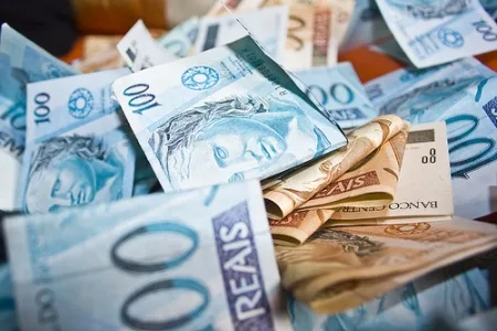 Negociações salariais ficam mais difíceis