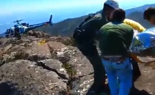 VÍDEO | Homem com hipotermia é resgatado por helicóptero do Notaer no Pico da Bandeira