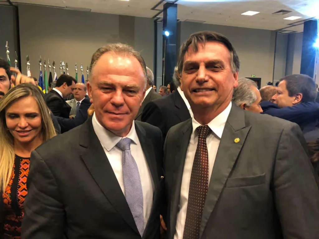Casagrande encontra Bolsonaro em Brasília Casagrande encontra Bolsonaro em Brasília