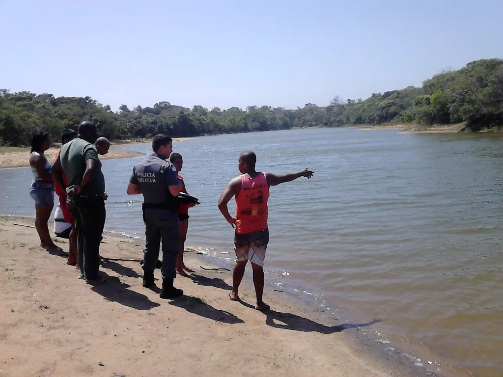 Homem sai para encontrar amigos e morre afogado em Guarapari