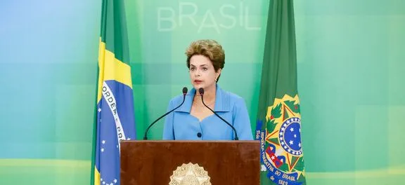 Dilma diz que se sente injustiçada e indignada com decisão sobre impeachment