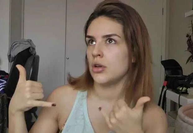 Em vídeo, Kéfera diz que Deus se masturba e causa polêmica na internet