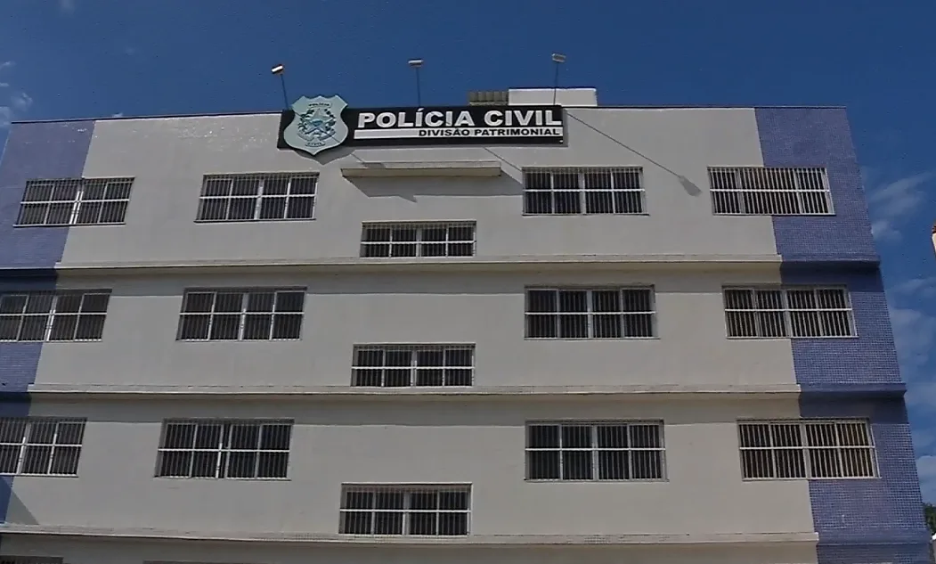 Quadrilha suspeita de furtar casa de policiais é presa na Serra