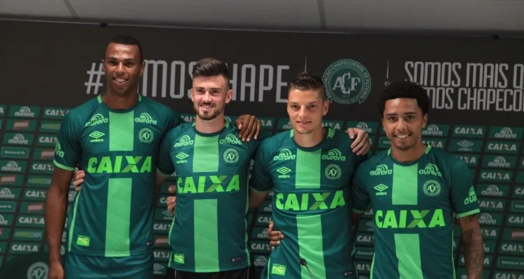 Chapecoense aumenta preços de ingressos para lucrar em amistoso com o Palmeiras