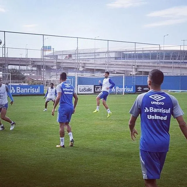 Marcelo Grohe treina em separado e é dúvida no Grêmio para encarar o Flamengo