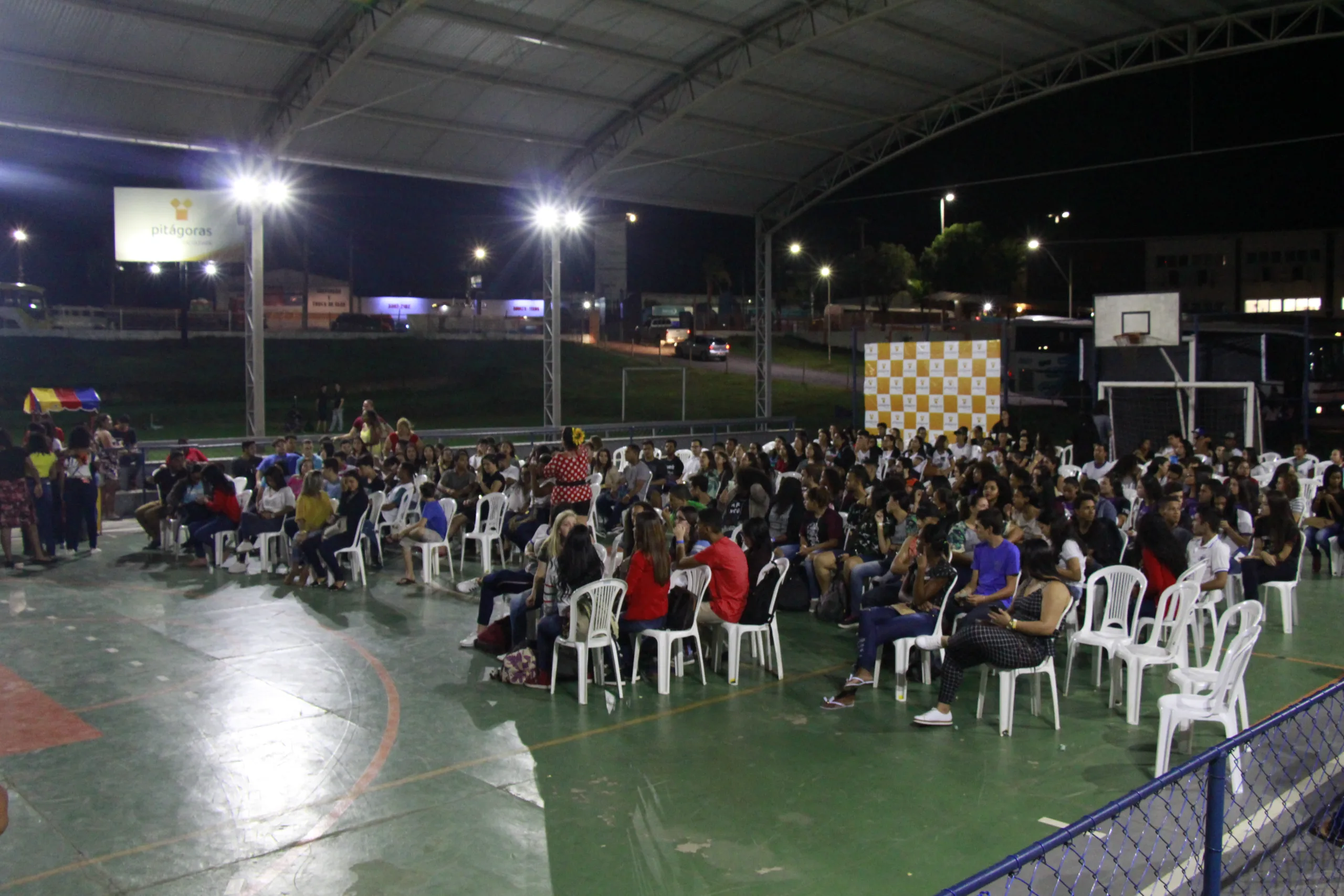 Giro de Profissões promove orientações para alunos do Ensino Médio em Guarapari