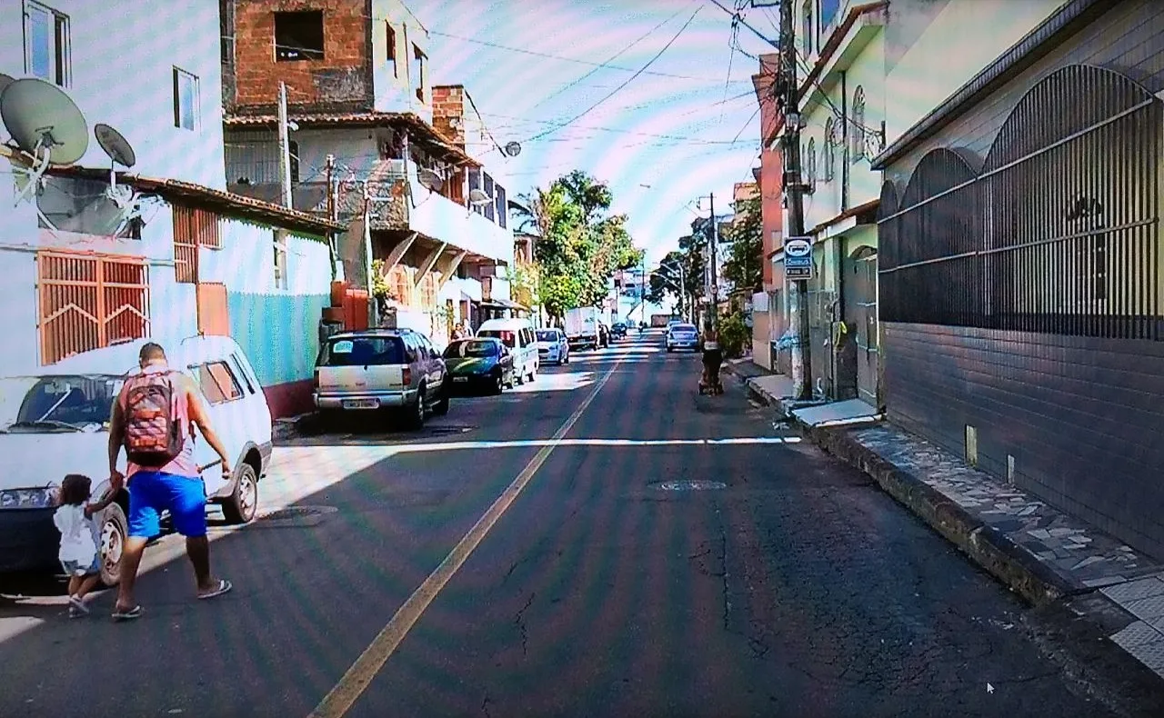 Policial militar é espancado e tem arma e moto roubados por criminosos em Vitória