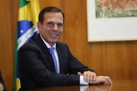 Doria tenta distanciar sua imagem de Bolsonaro