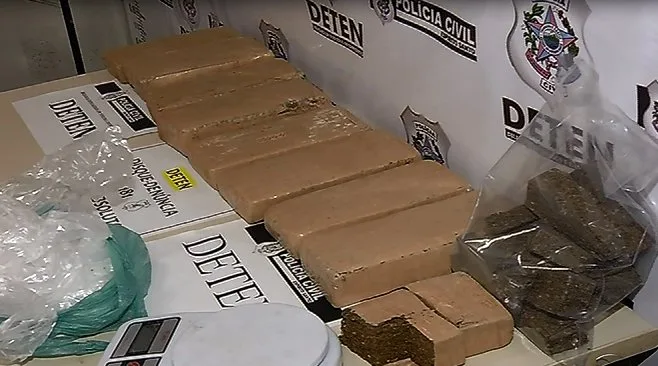 Seis pessoas da mesma família são presas com 10 kg de maconha em Viana