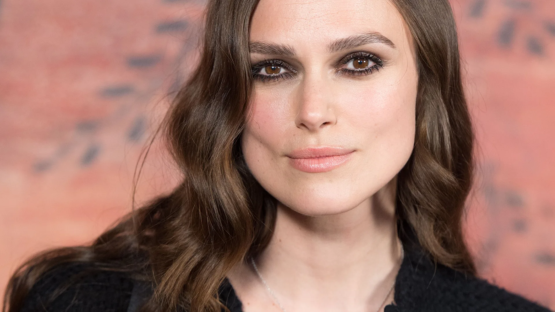 PARIS, FRANCE – MAY 03: Actress Keira Knightley attends the Chanel Cruise 2017/2018 Collection : Photocall at Grand Palais on May 3, 2017 in Paris, France. (Photo by Stephane Cardinale – Corbis/Corbis via Getty Images)