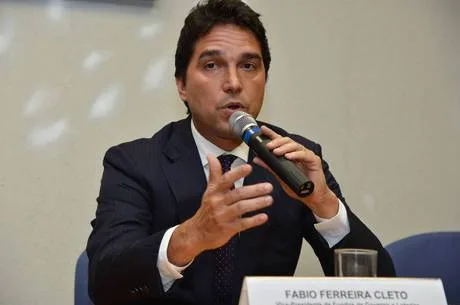 Ex-vice-presidente da Caixa pede perdão judicial ao STF