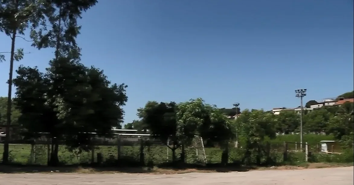 Corpo é encontrado perto de campo de futebol no bairro Maracanã