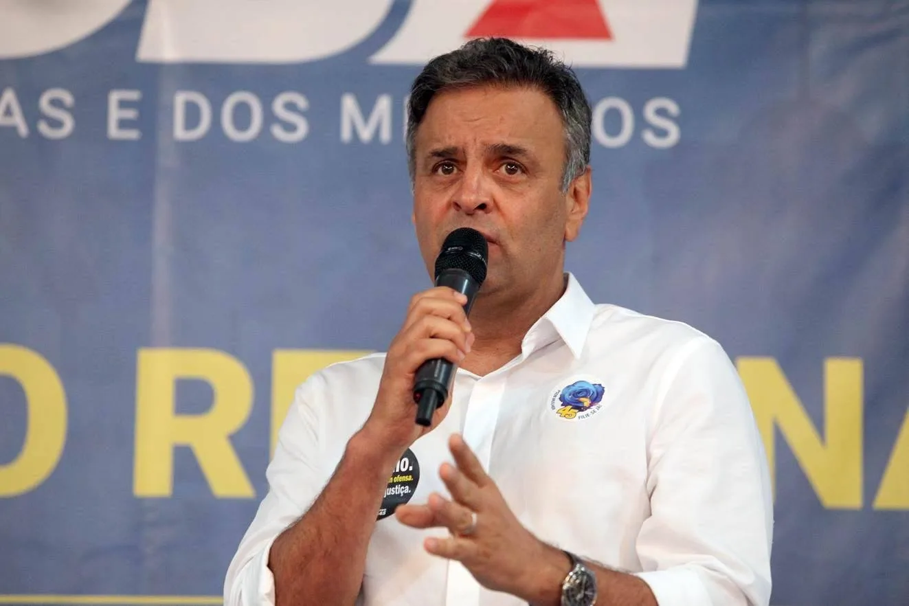 Aécio cobra aval do PT na reforma da Previdência