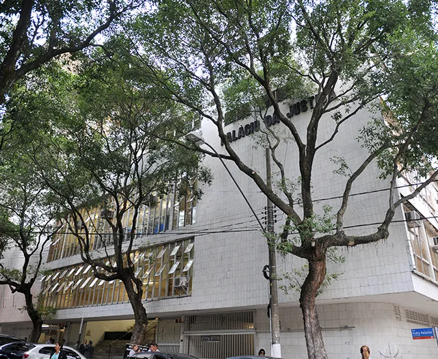 Greve da PM: mulheres de policiais serão interrogadas nesta 6ª feira