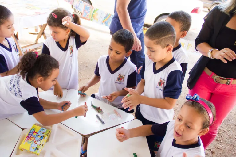 Projeto Escola sem Partido volta a ser discutido na Câmara