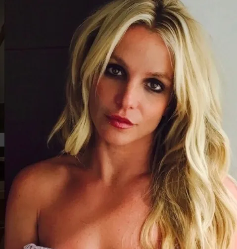 Britney Spears rebate acusação de usar playback em shows: 'Realmente me irrita'