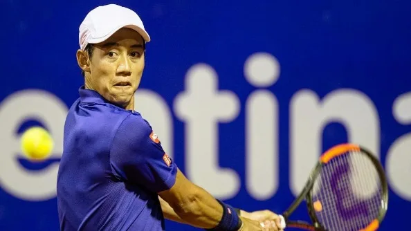 Nishikori salva 3 match points, bate norte-americano e vai à semi em Washington