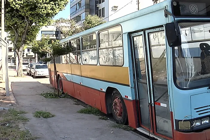 Presos suspeitos de matar homem dentro de ônibus em Jardim da Penha